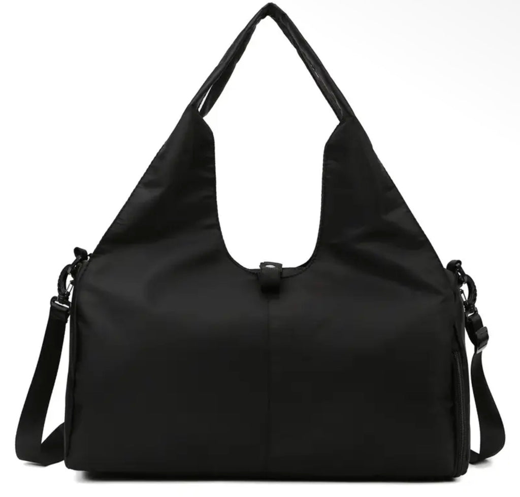 Yoga bag with wet storage pocket